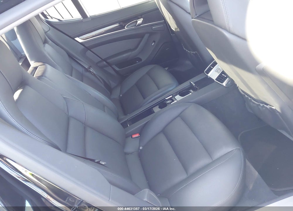 2013 PORSCHE PANAMERA S VIN: WP0AB2A78DL061140