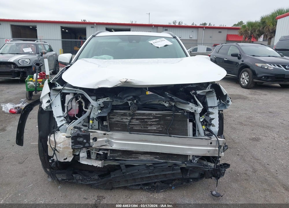 2020 TOYOTA RAV4 XLE VIN: 2T3W1RFV6LW063652