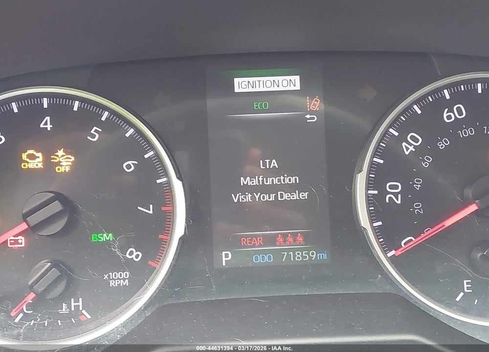 2020 TOYOTA RAV4 XLE VIN: 2T3W1RFV6LW063652