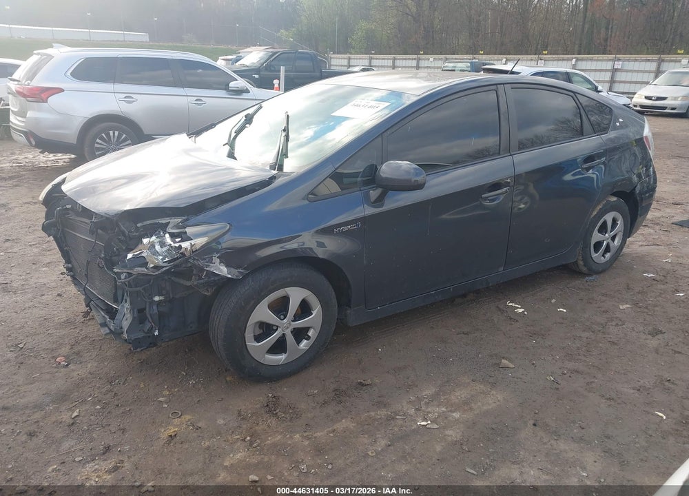 2013 TOYOTA PRIUS TWO VIN: JTDKN3DU8D1658075