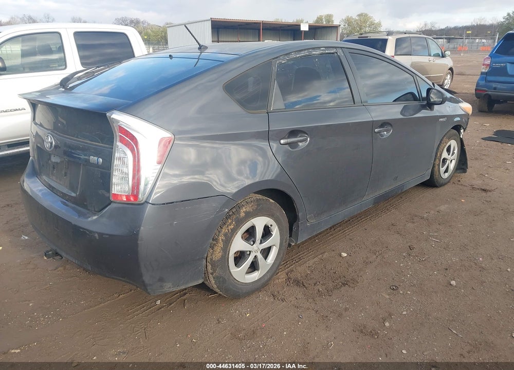 2013 TOYOTA PRIUS TWO VIN: JTDKN3DU8D1658075