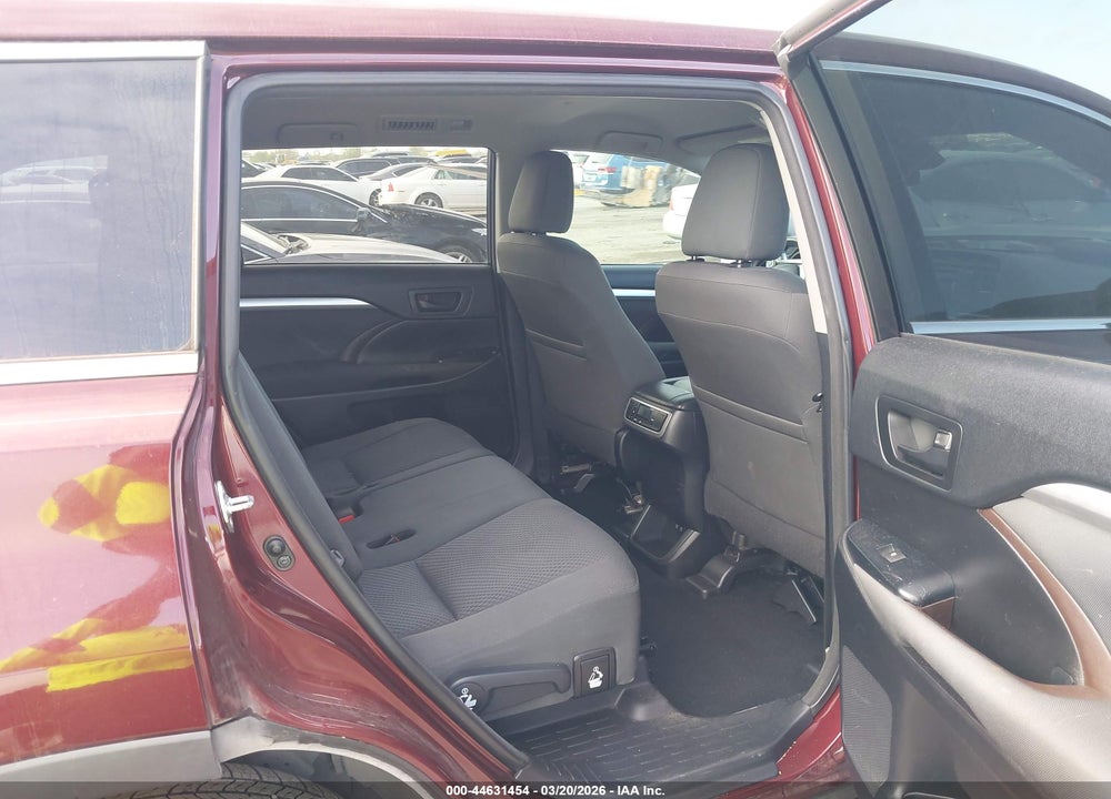 2017 TOYOTA HIGHLANDER LE VIN: 5TDZZRFH5HS222525