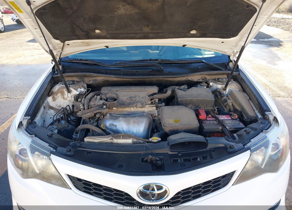 2013 TOYOTA CAMRY SE VIN: 4T1BF1FK2DU662467
