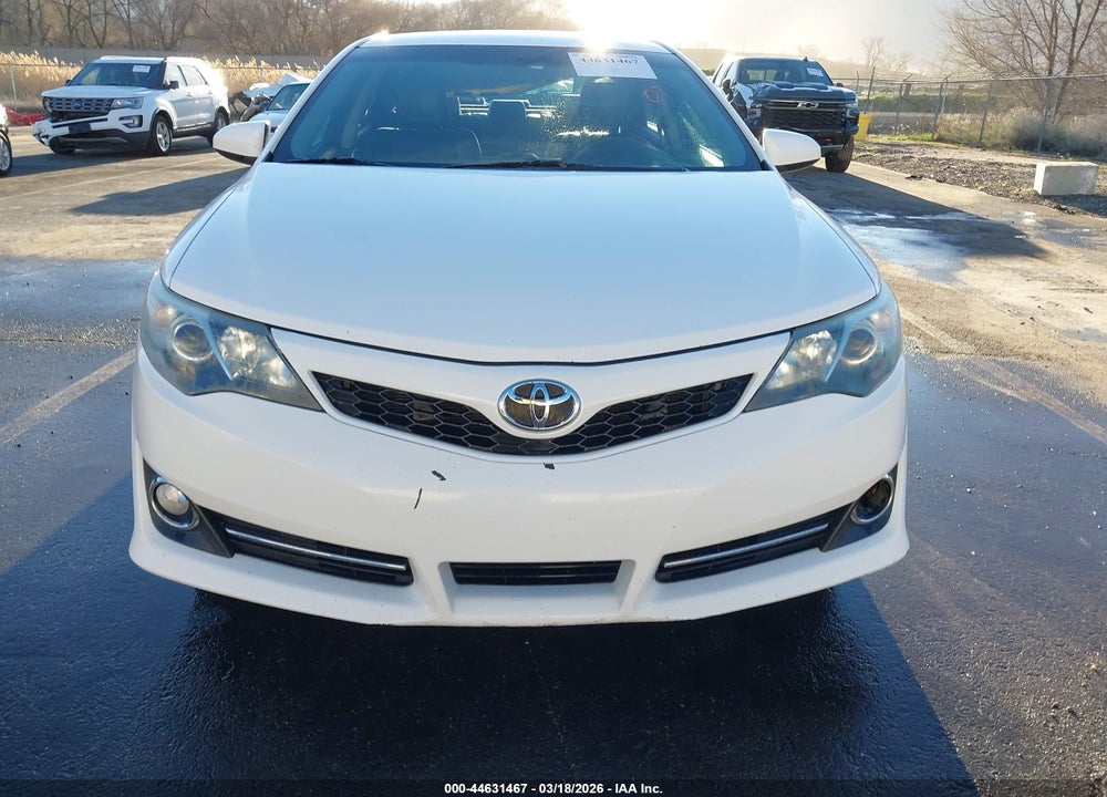 2013 TOYOTA CAMRY SE VIN: 4T1BF1FK2DU662467