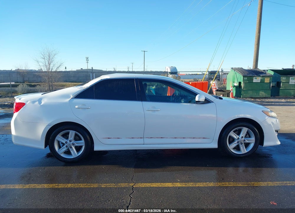 2013 TOYOTA CAMRY SE VIN: 4T1BF1FK2DU662467