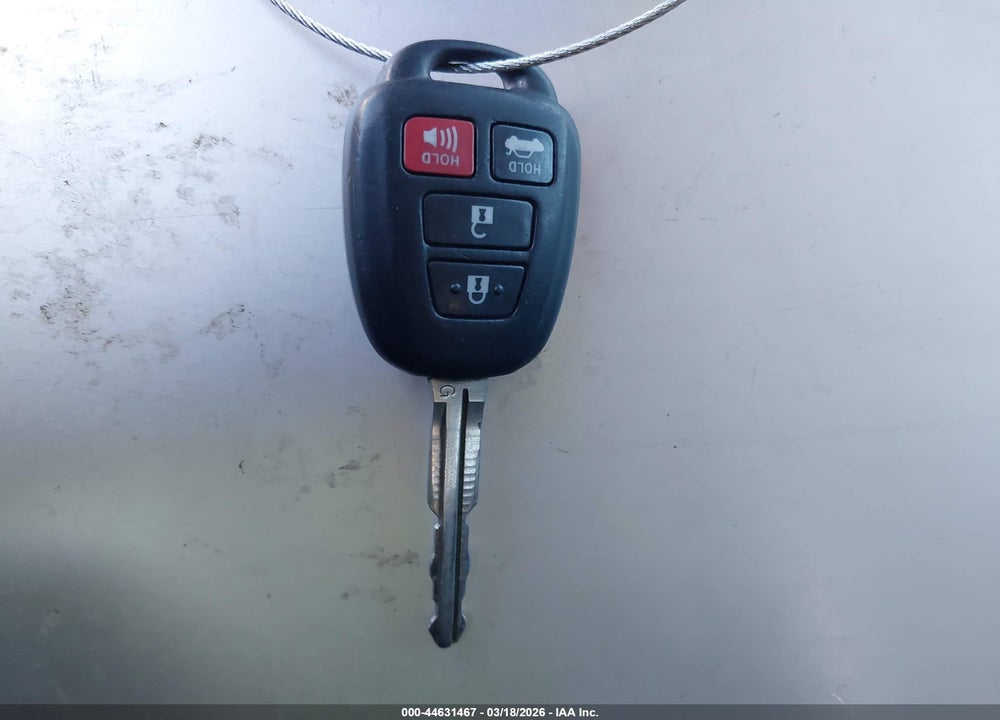2013 TOYOTA CAMRY SE VIN: 4T1BF1FK2DU662467