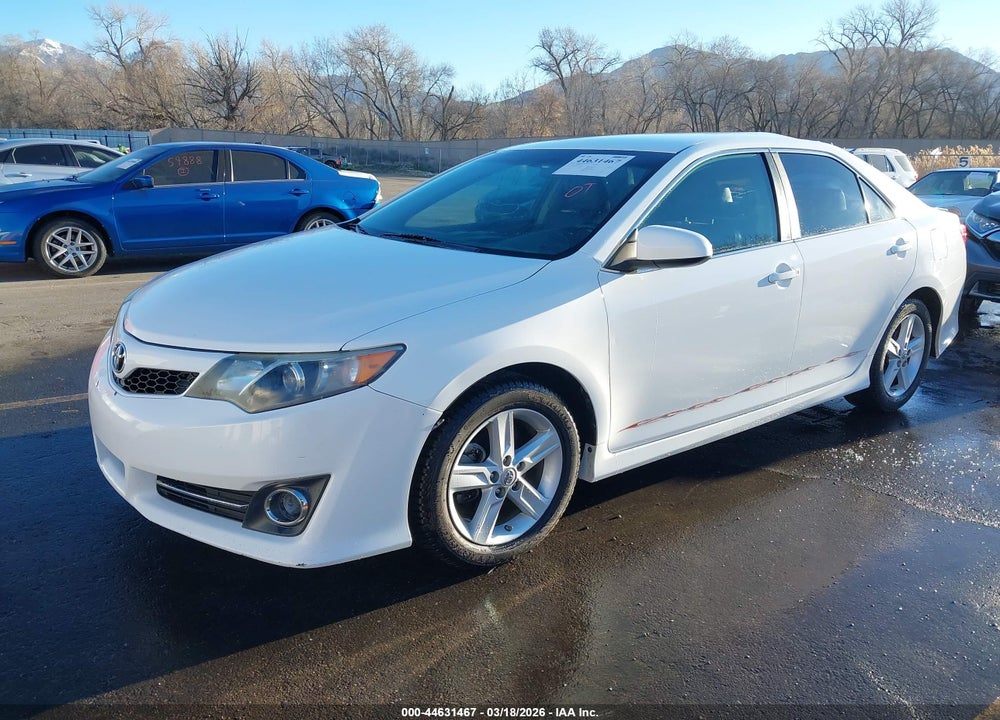 2013 TOYOTA CAMRY SE VIN: 4T1BF1FK2DU662467