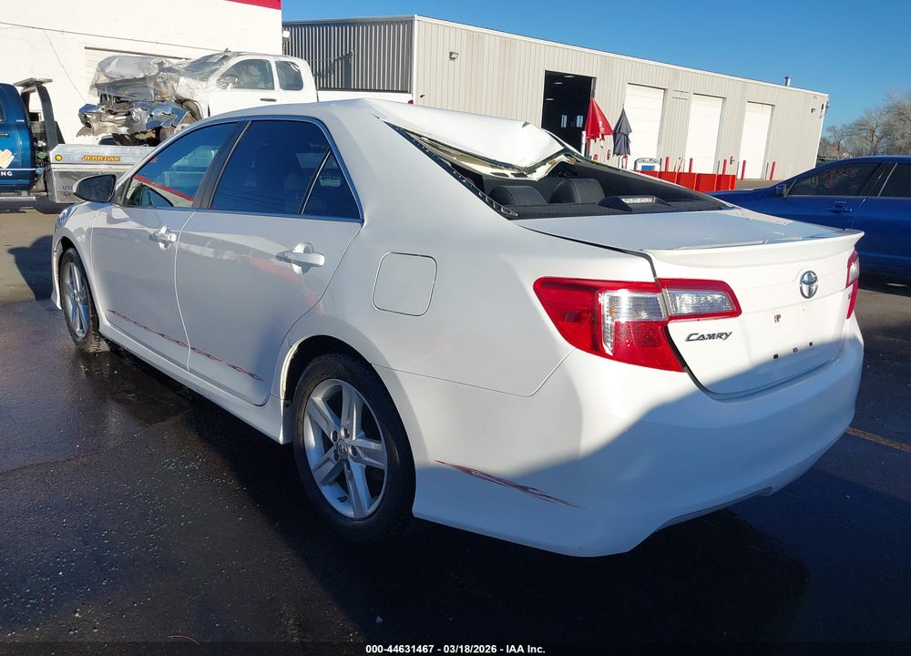 2013 TOYOTA CAMRY SE VIN: 4T1BF1FK2DU662467