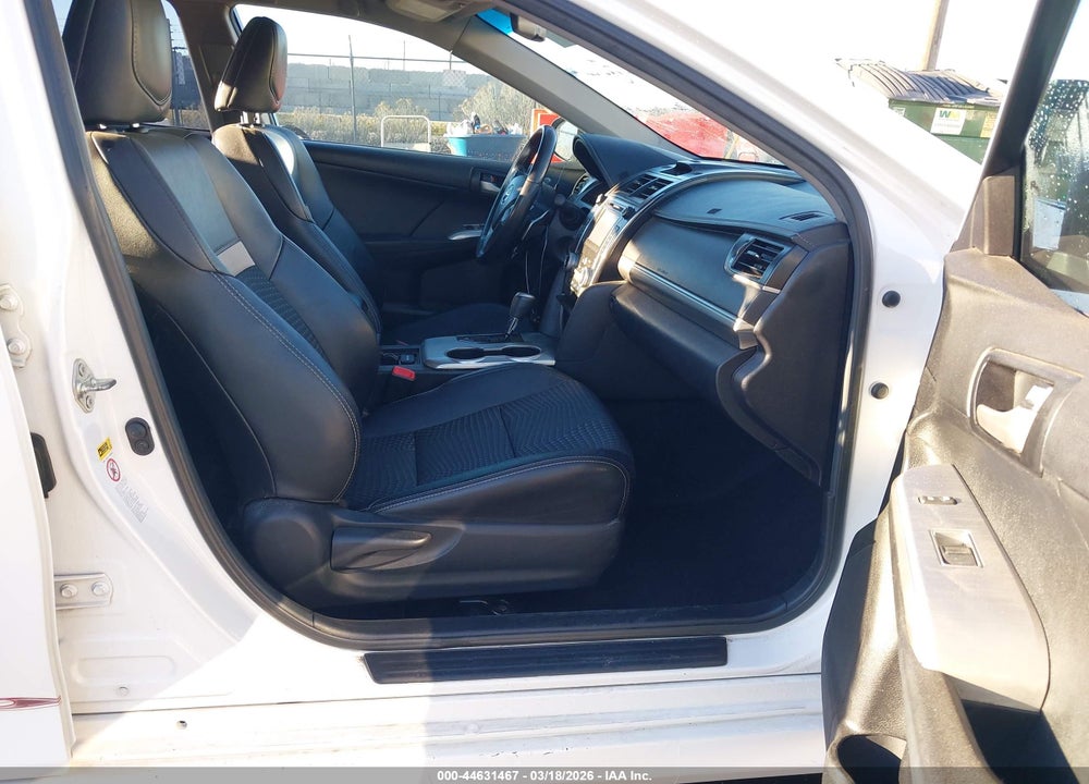 2013 TOYOTA CAMRY SE VIN: 4T1BF1FK2DU662467