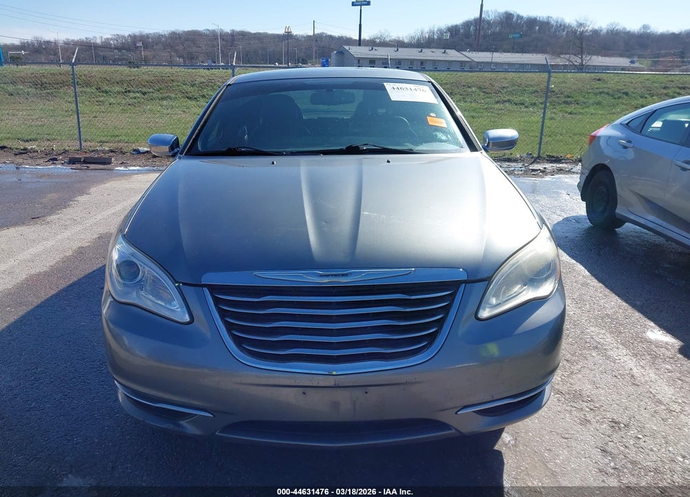 2011 CHRYSLER 200 LIMITED VIN: 1C3BC2FB2BN580611