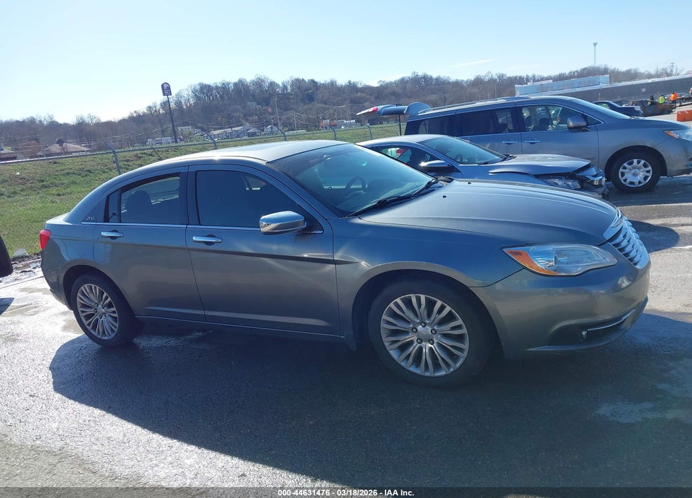 2011 CHRYSLER 200 LIMITED VIN: 1C3BC2FB2BN580611