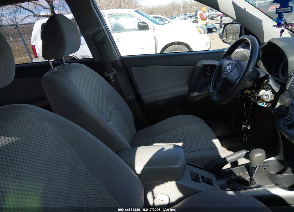 2007 TOYOTA RAV4 VIN: JTMBD33V176031738