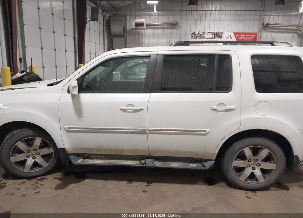 2013 HONDA PILOT TOURING VIN: 5FNYF4H9XDB040640