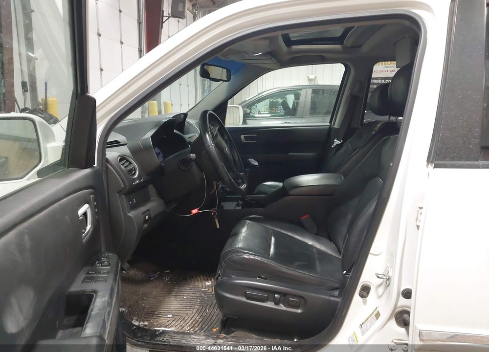 2013 HONDA PILOT TOURING VIN: 5FNYF4H9XDB040640