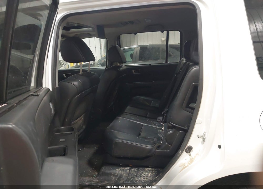 2013 HONDA PILOT TOURING VIN: 5FNYF4H9XDB040640