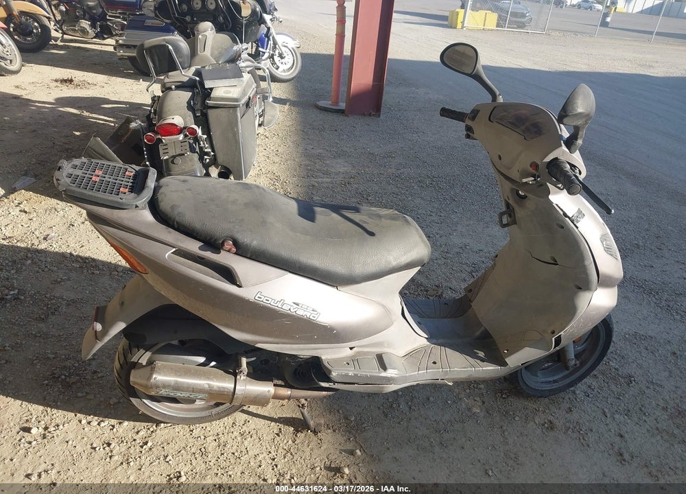 2003 DERBI BOULEVARD 150 VIN: VTHBL3AA13G206956