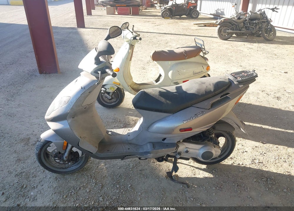 2003 DERBI BOULEVARD 150 VIN: VTHBL3AA13G206956