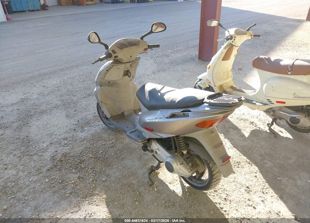 2003 DERBI BOULEVARD 150 VIN: VTHBL3AA13G206956