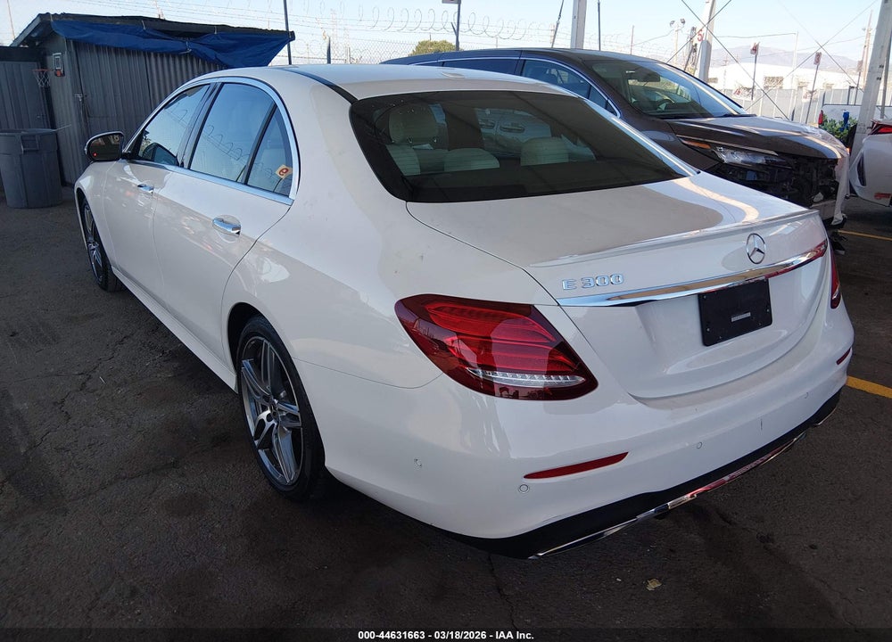 2019 MERCEDES-BENZ E 300 VIN: WDDZF4JB0KA606334