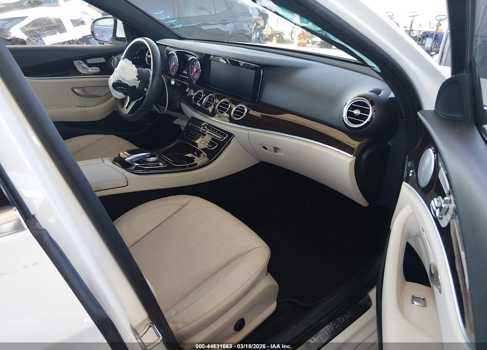 2019 MERCEDES-BENZ E 300 VIN: WDDZF4JB0KA606334