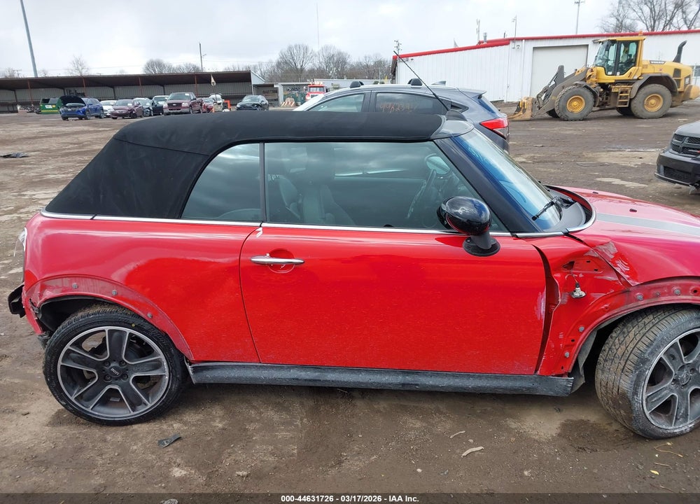 2015 MINI CONVERTIBLE COOPER S VIN: WMWZP3C51FT708743