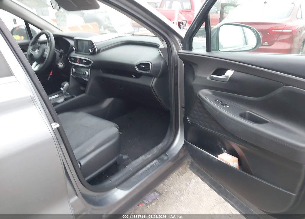 2019 HYUNDAI SANTA FE SE VIN: 5NMS2CAD5KH070182