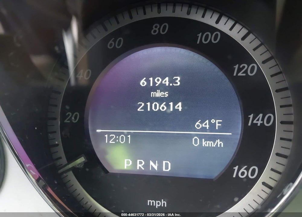 2011 MERCEDES-BENZ C 300 SPORT VIN: WDDGF5EB5BR157077