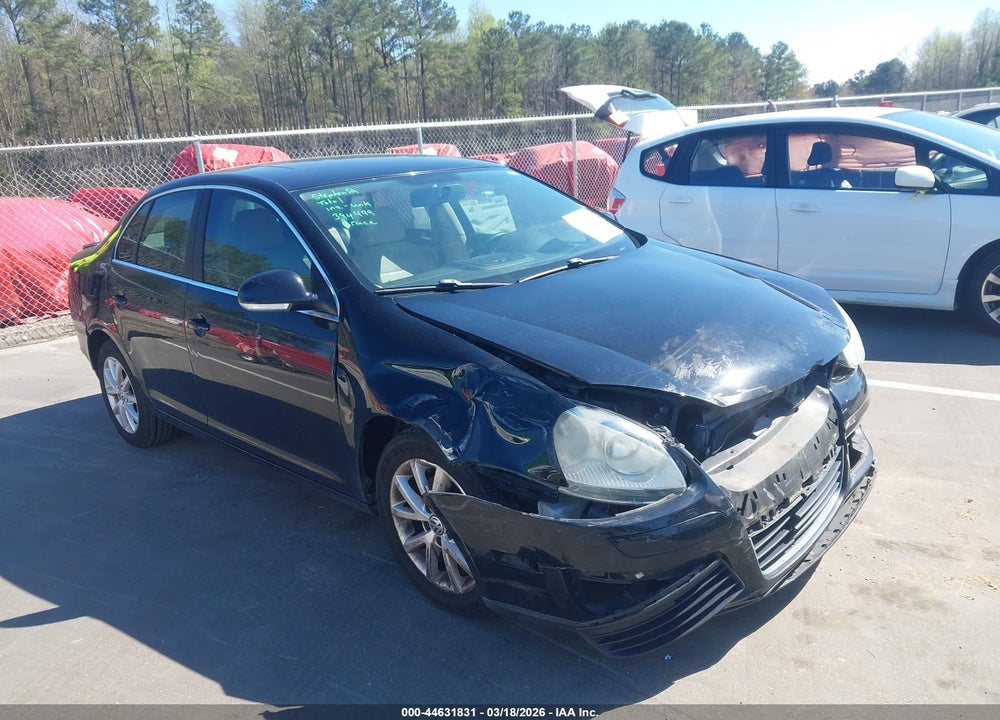2010 VOLKSWAGEN JETTA SE VIN: 3VWRX7AJ1AM047780