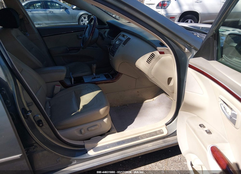 2007 HYUNDAI AZERA LIMITED/SE VIN: KMHFC46F77A174927