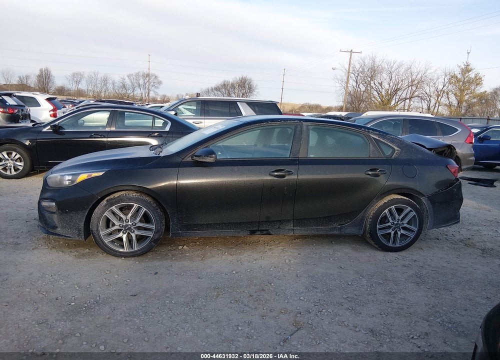 2019 KIA FORTE S VIN: 3KPF34AD0KE015683