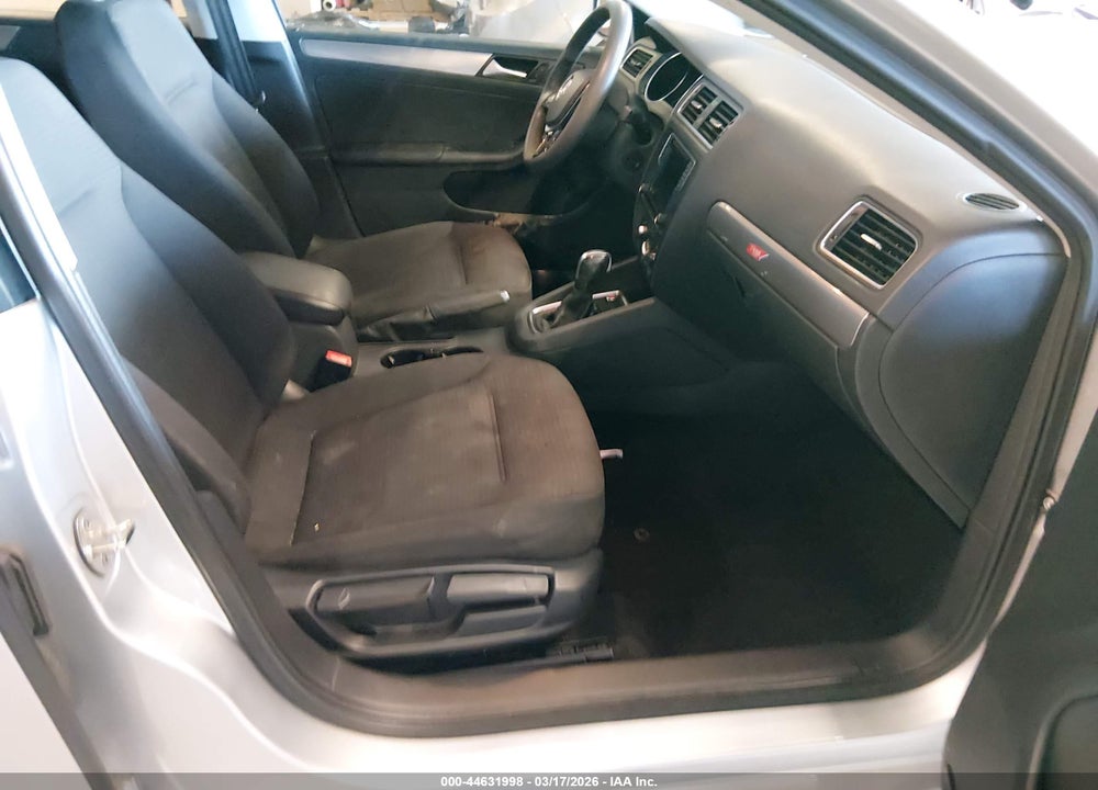 2016 VOLKSWAGEN JETTA 1.4T SE VIN: 3VWD67AJ6GM294721