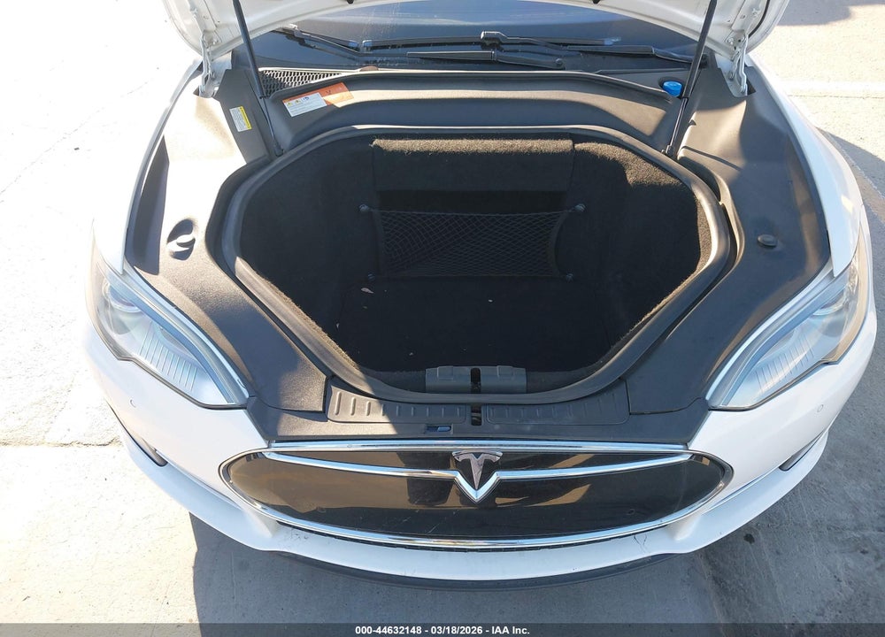 2014 TESLA MODEL S P85 VIN: 5YJSA1H11EFP56129