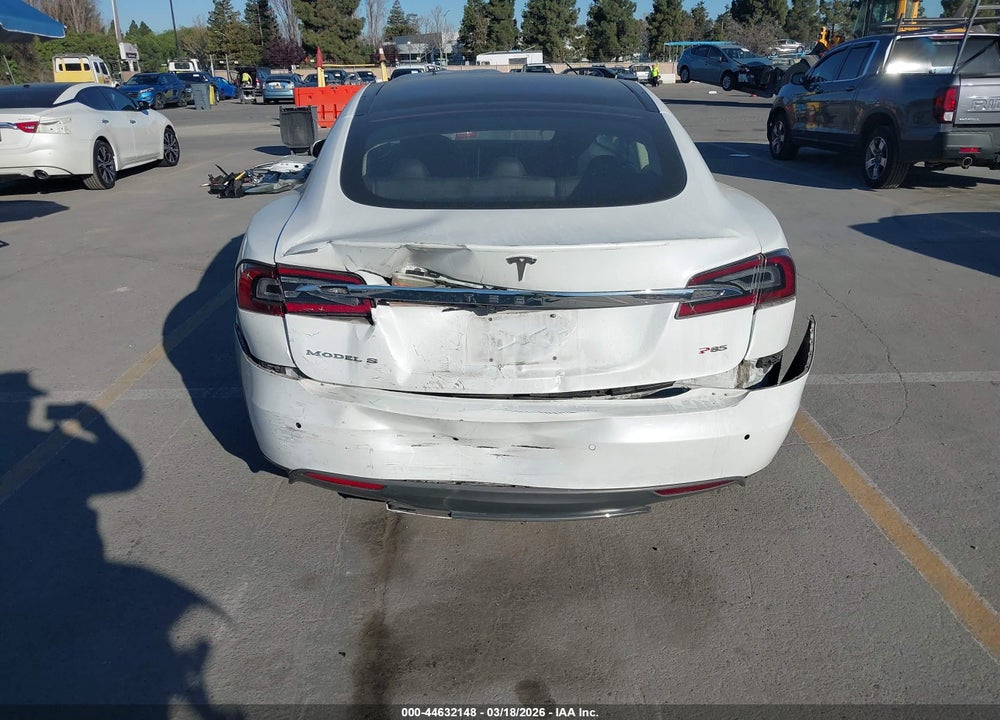 2014 TESLA MODEL S P85 VIN: 5YJSA1H11EFP56129