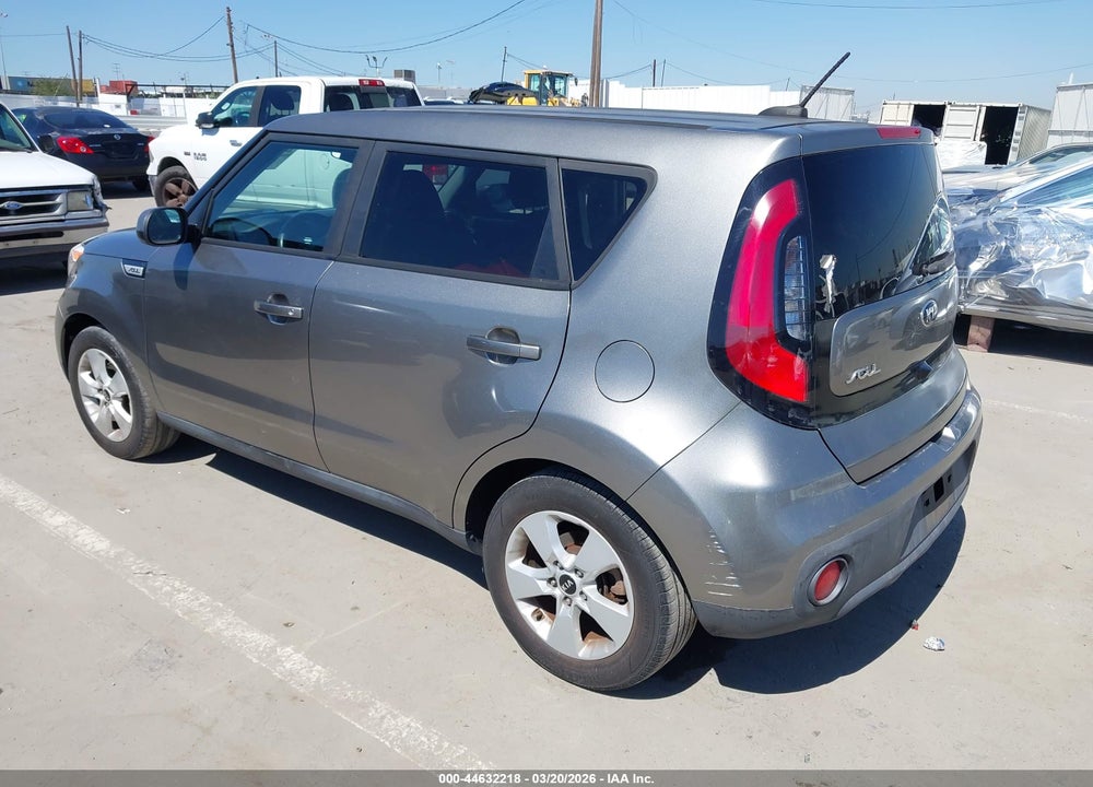 2018 KIA SOUL VIN: KNDJN2A22J7625087