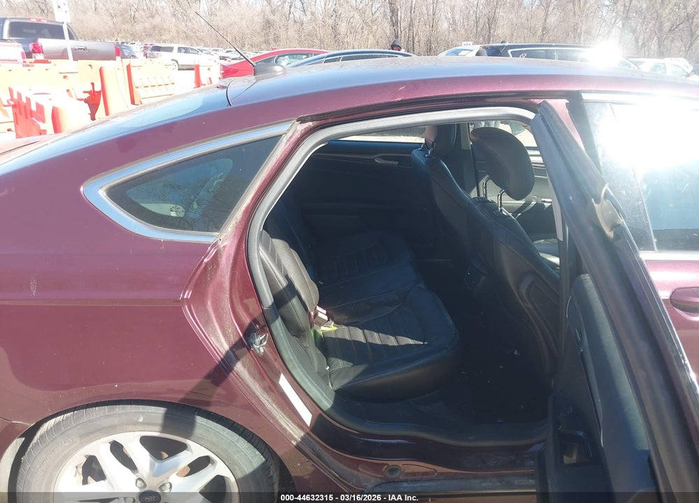2013 FORD FUSION SE VIN: 3FA6P0HR2DR204366