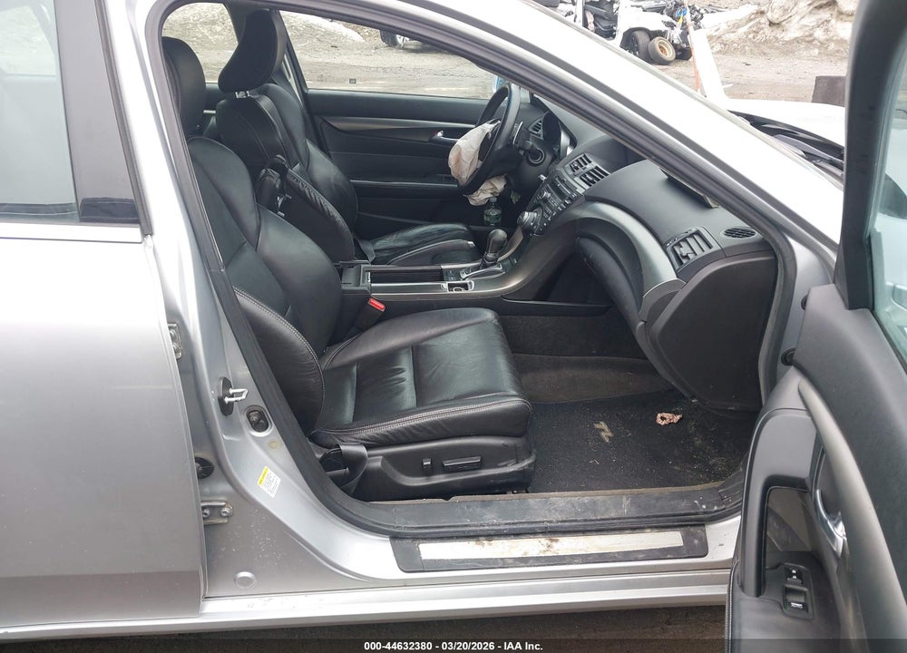 2013 ACURA TL 3.7 VIN: 19UUA9F56DA004447