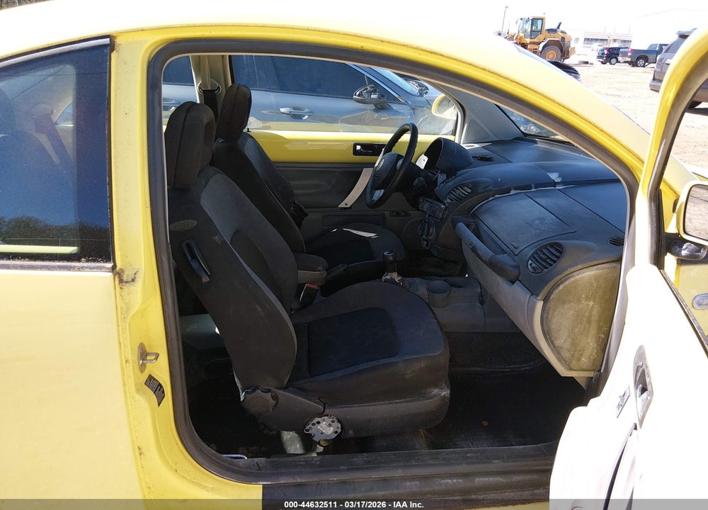 2000 VOLKSWAGEN NEW BEETLE GLS VIN: 3VWCA21C6YM421872