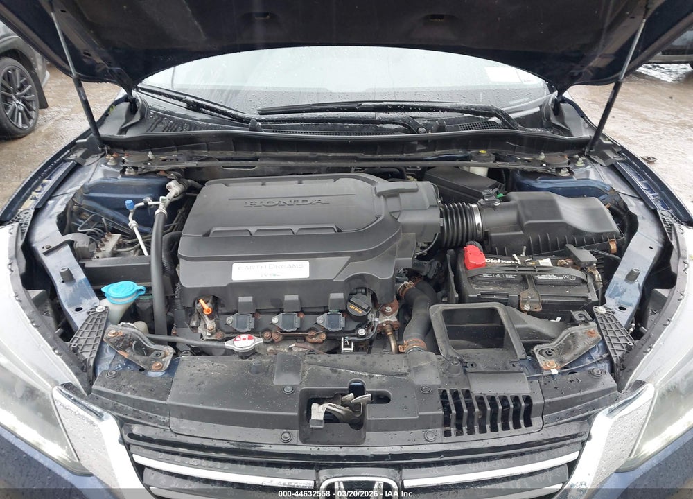 2015 HONDA ACCORD EX-L V-6 VIN: 1HGCR3F80FA014244