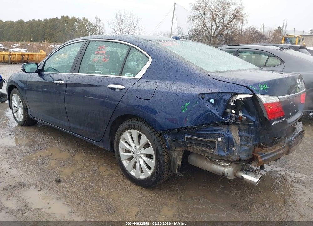 2015 HONDA ACCORD EX-L V-6 VIN: 1HGCR3F80FA014244