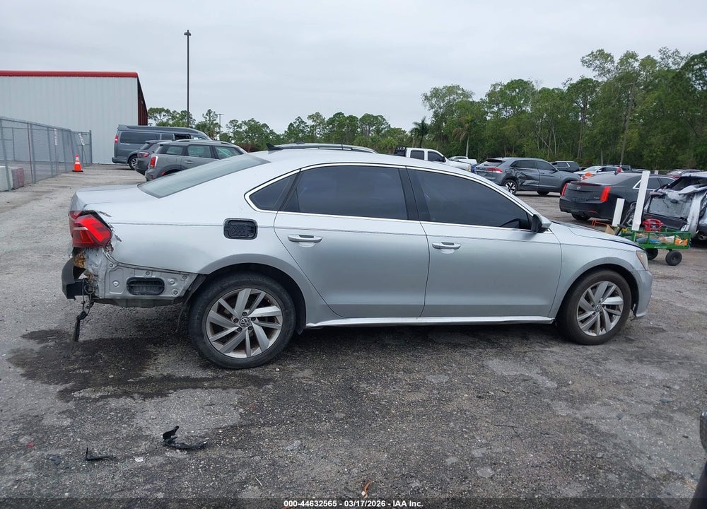 2018 VOLKSWAGEN PASSAT 2.0T SE VIN: 1VWBA7A3XJC013102