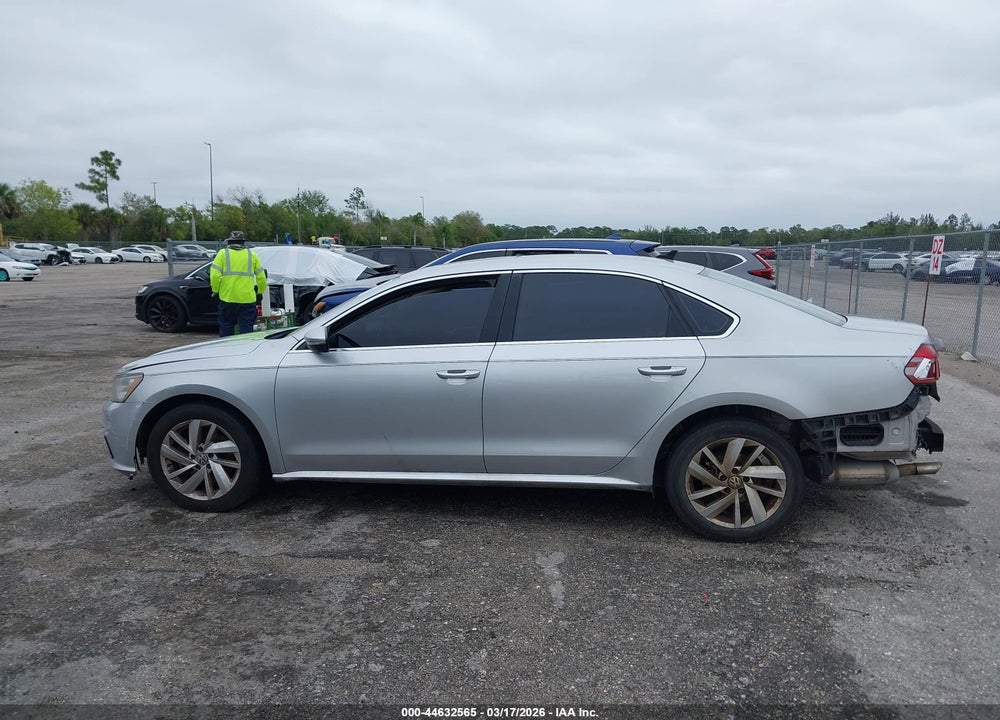 2018 VOLKSWAGEN PASSAT 2.0T SE VIN: 1VWBA7A3XJC013102