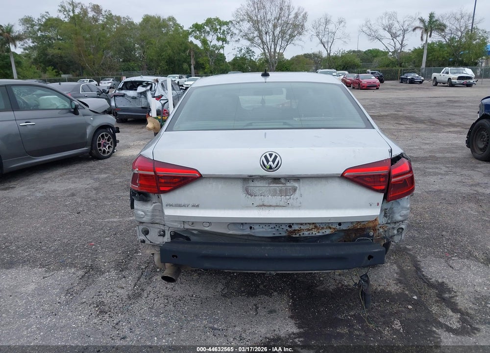 2018 VOLKSWAGEN PASSAT 2.0T SE VIN: 1VWBA7A3XJC013102