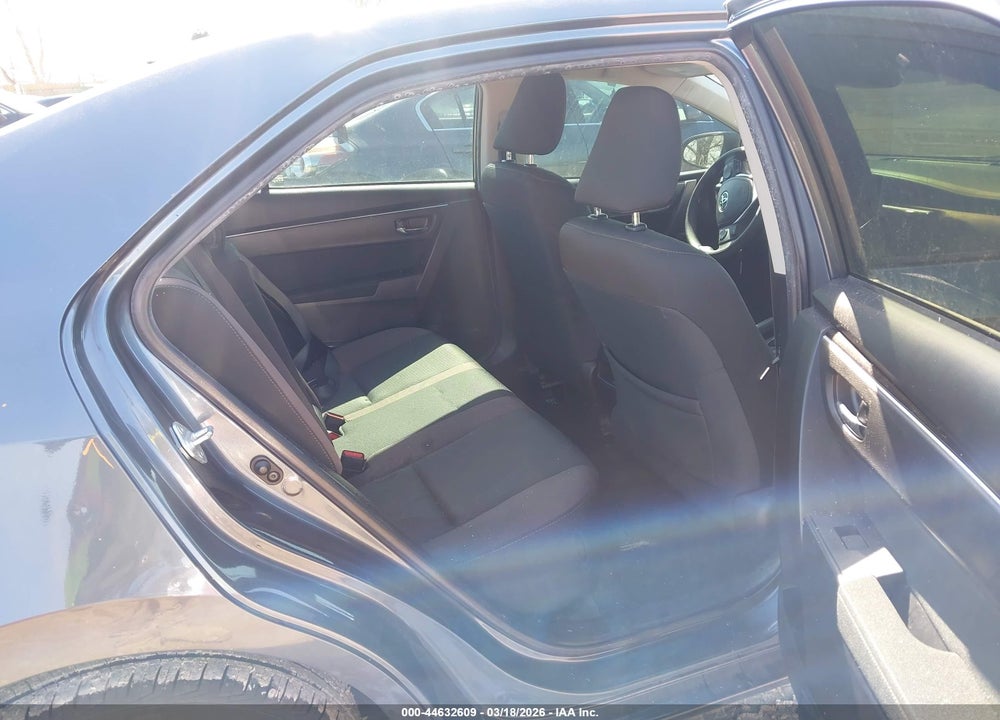 2019 TOYOTA COROLLA LE VIN: 2T1BURHE0KC164746