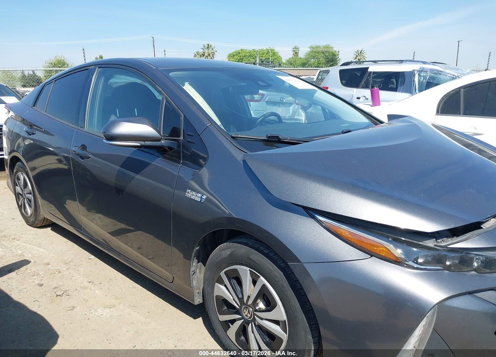2017 TOYOTA PRIUS PRIME PLUS VIN: JTDKARFP8H3000658