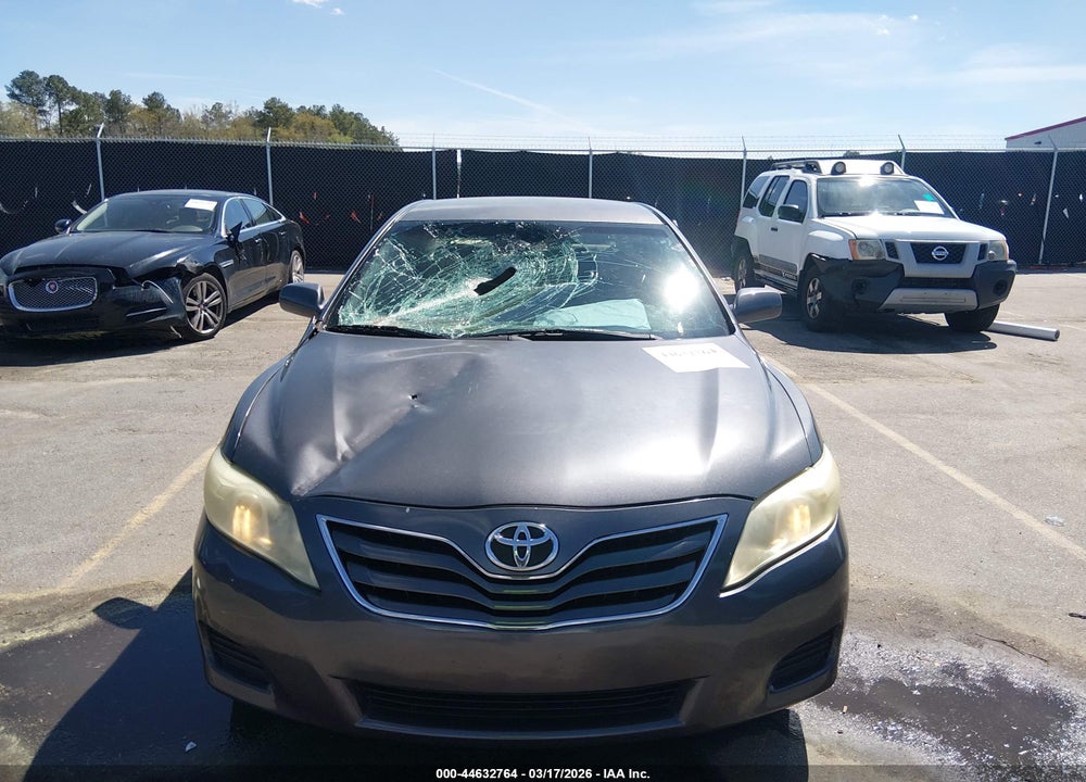 2010 TOYOTA CAMRY LE VIN: 4T1BF3EKXAU028008