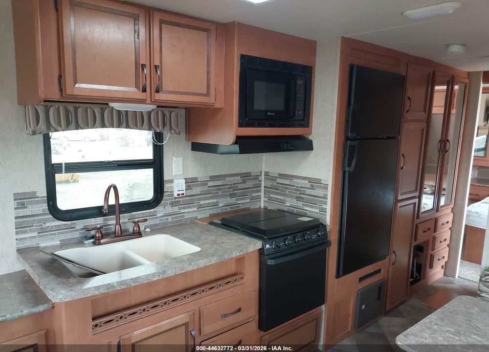 2015 PALOMINO PUMA 25RS TRAVEL TRAILER VIN: 4X4TPUA28FP055158
