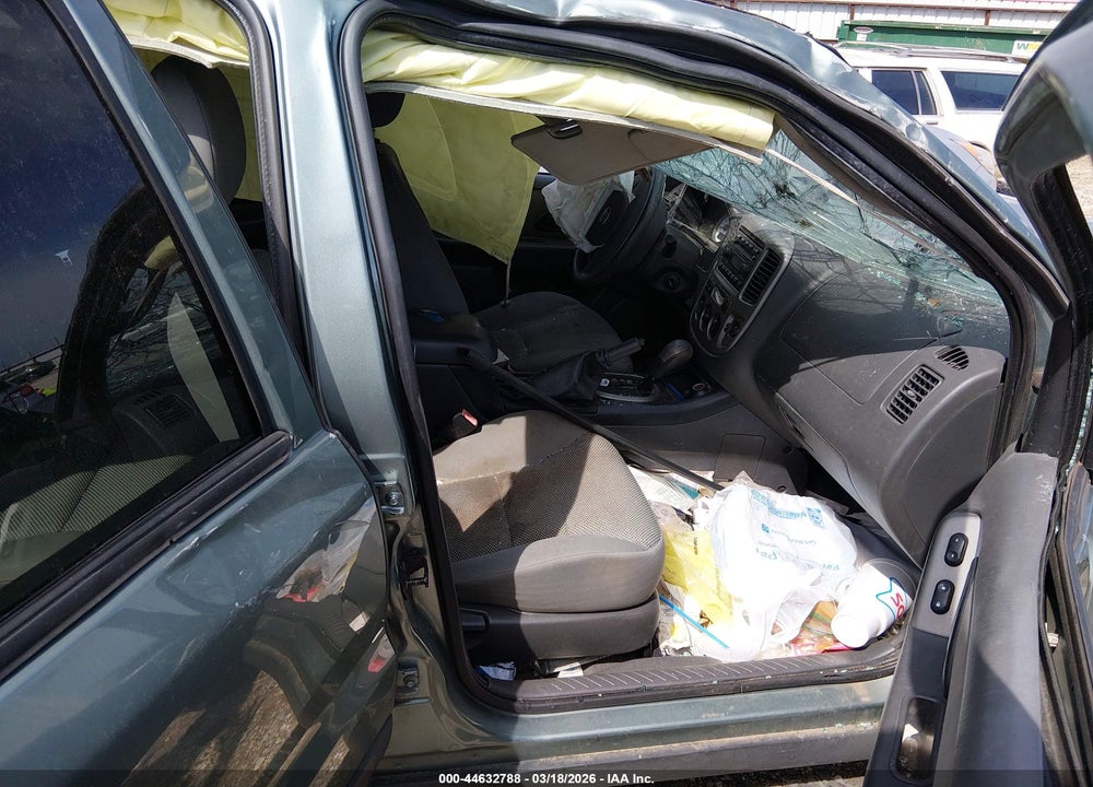 2005 FORD ESCAPE XLT VIN: 1FMCU03115DA18461