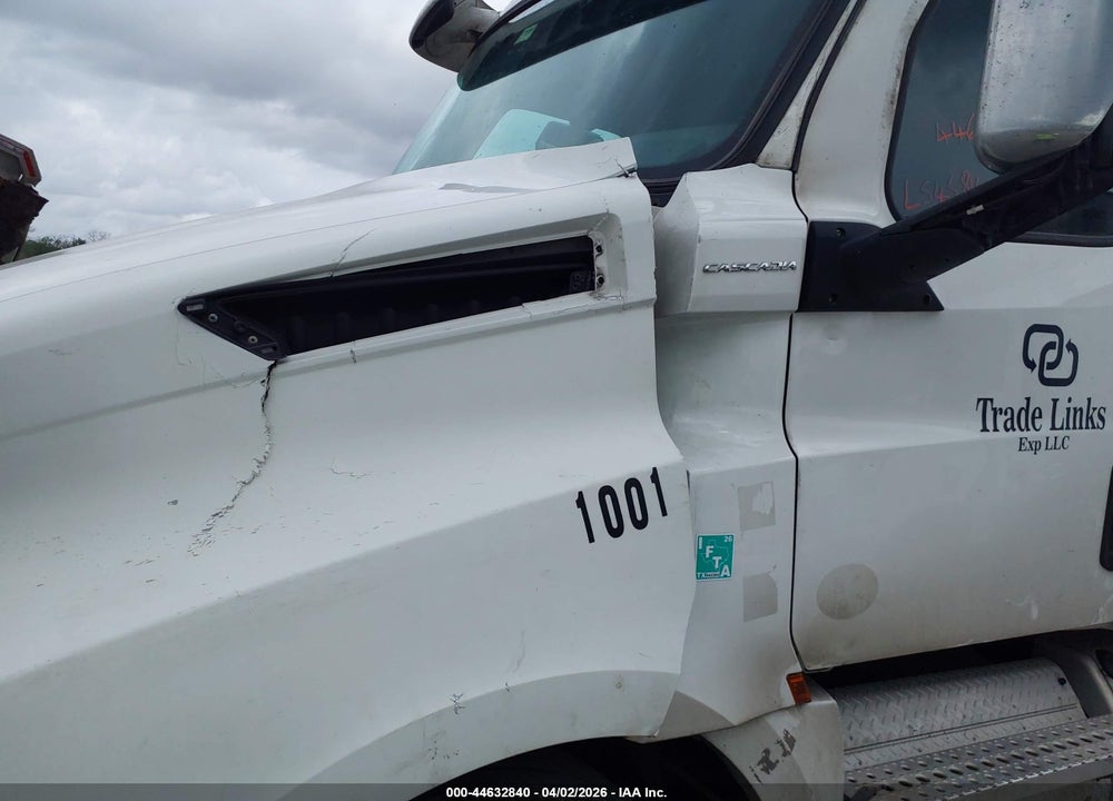 2020 FREIGHTLINER NEW CASCADIA 126 VIN: 3AKJHHDR9LSLS4584