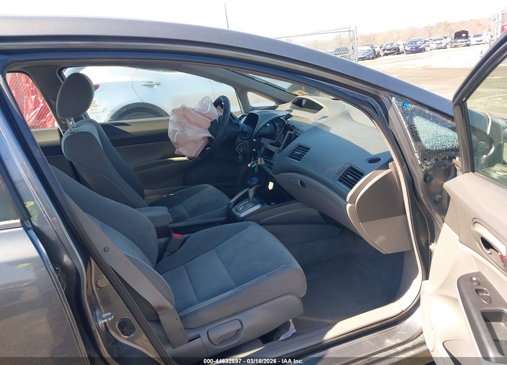 2009 HONDA CIVIC LX VIN: 2HGFA16529H318468