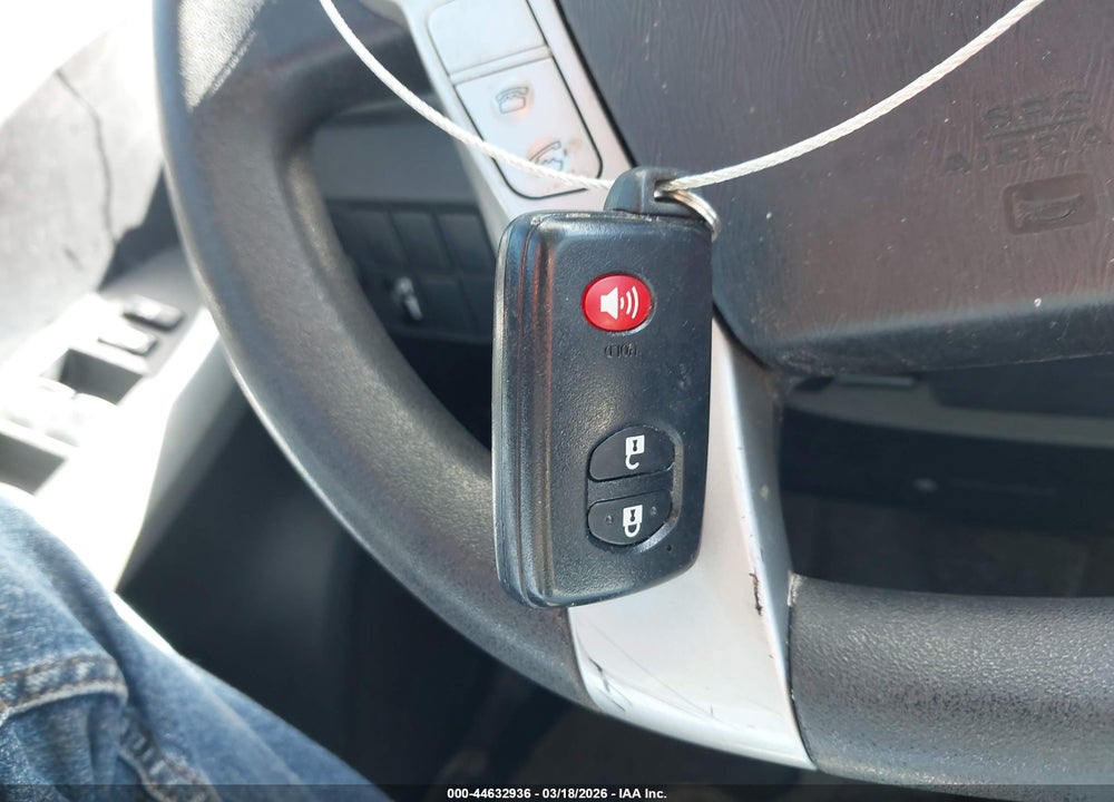 2014 TOYOTA PRIUS TWO VIN: JTDKN3DU9E1746747